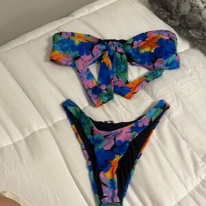 Lulu's Multicolor Floral Bikini size M top and size S bottom. Front tie bandeau
